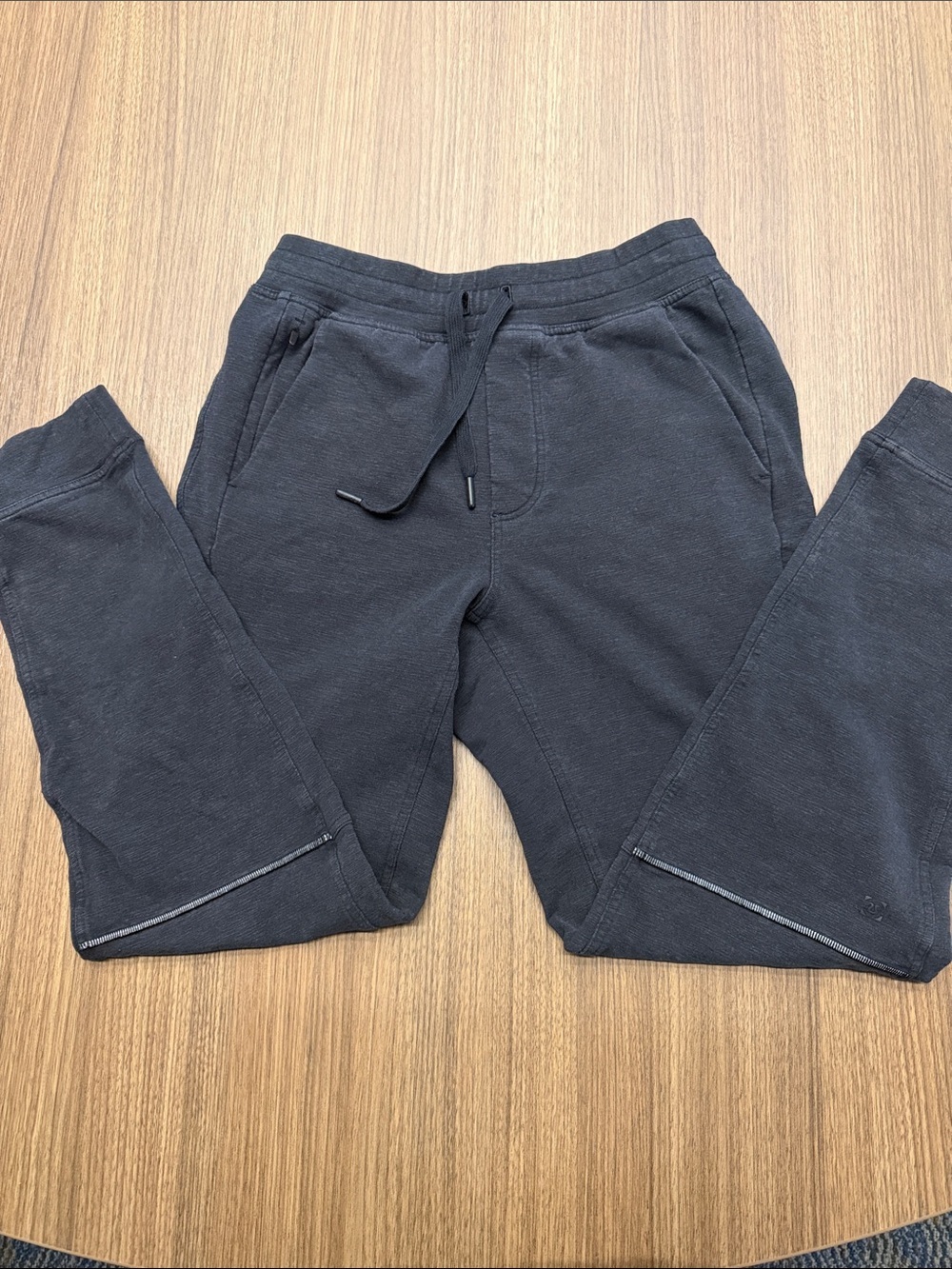 lululemon athletica Men's Black Slim Jogger Sweatpants